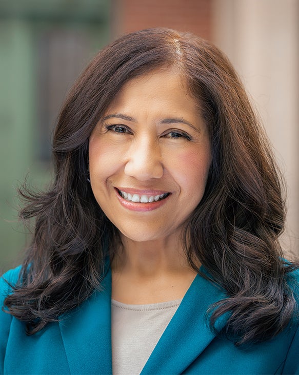 Headshot of Aurora Flores